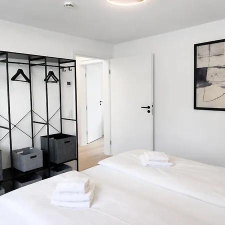 Modernes Mit Balkon & Wohlfuehl-ambiente Апартаменты *