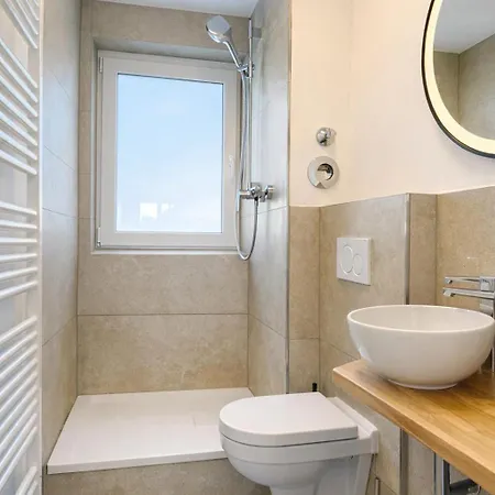 Апартаменты Modernes Mit Balkon & Wohlfuehl-ambiente *