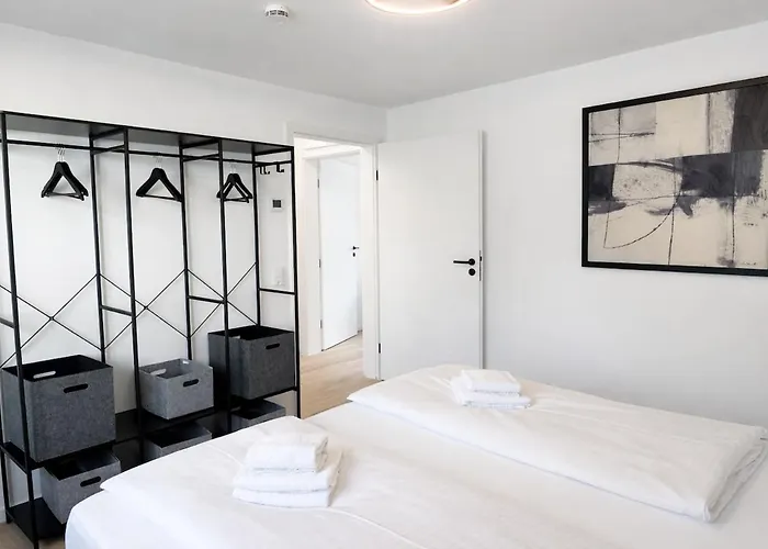 Modernes Mit Balkon & Wohlfuehl-ambiente Апартаменты *