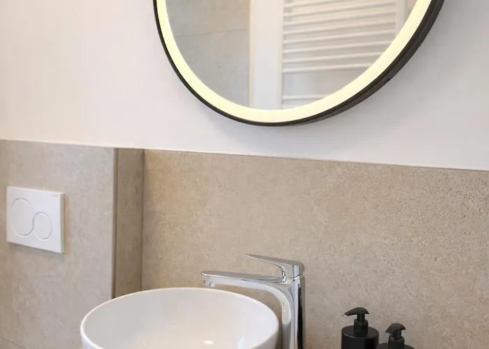 Modernes Mit Balkon & Wohlfuehl-ambiente * Аугсбург